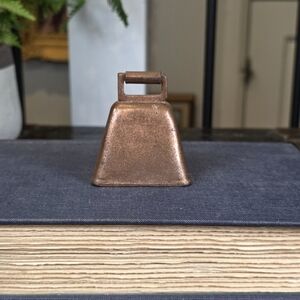 Small Vintage Copper-Tone Metal Cowbell with Clapper Rustic Farmhouse Decor